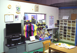 �̔��R�[�i�[